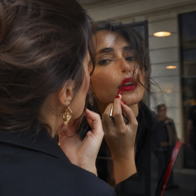 12 Beauty Trends People Thought Would Disappear But Didn’t